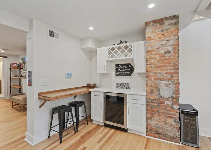 3br Stylish Retreat, Minutes From Downtown Pittsburgh, Free 3-car Parking Holiday home Pittsburgh