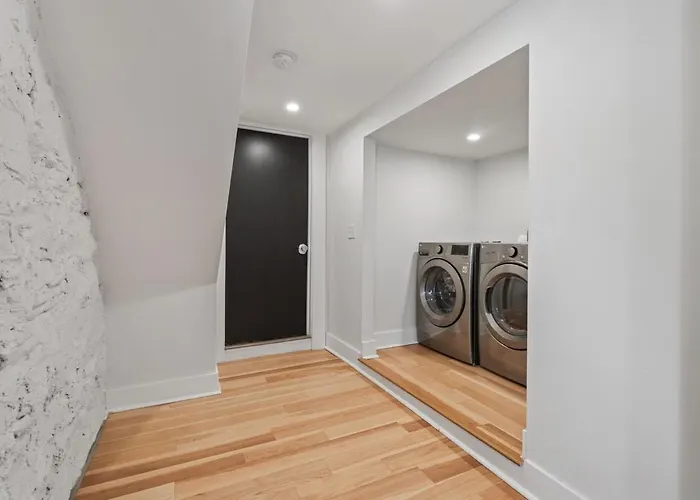 3br Stylish Retreat, Minutes From Downtown Pittsburgh, Free 3-car Parking Holiday home *