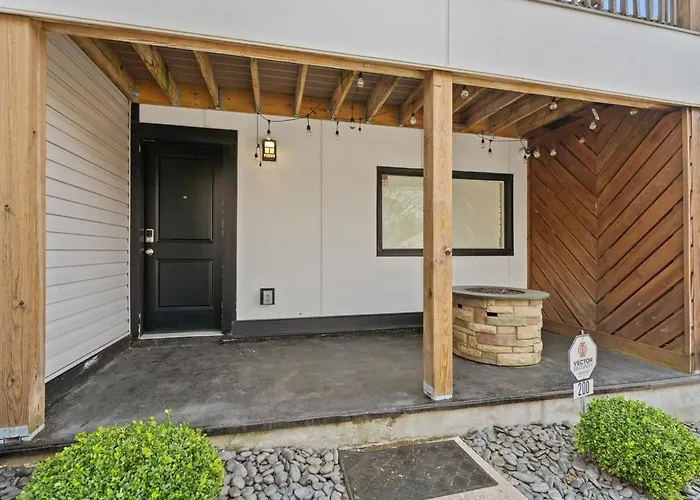 3br Stylish Retreat, Minutes From Downtown Pittsburgh, Free 3-car Parking Holiday home Pittsburgh