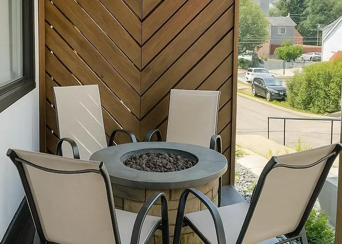 3br Stylish Retreat, Minutes From Downtown Pittsburgh, Free 3-car Parking Holiday home *