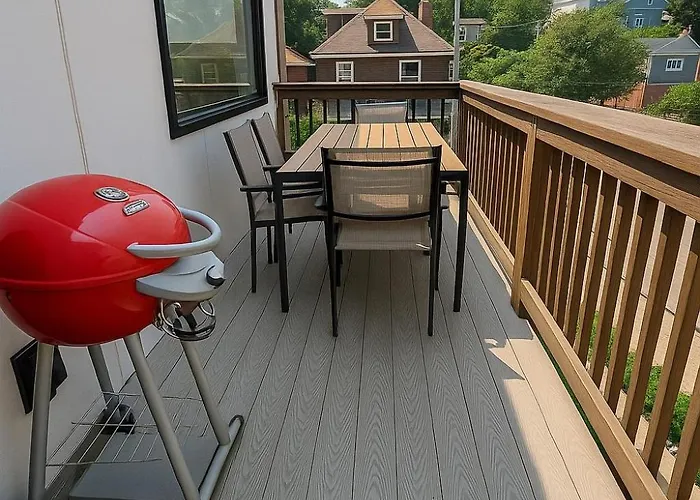 3br Stylish Retreat, Minutes From Downtown Pittsburgh, Free 3-car Parking Pittsburgh